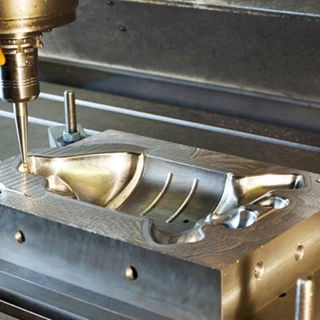 طرح توجیهی اولیه قالبهای صنعتی بزرگ